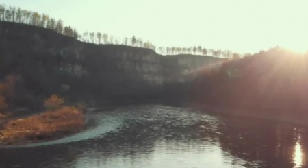 دانلود فوتیج آماده رودخانه River Canyon