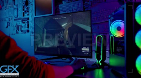 دانلود فوتیج گیمر در حال بازی ویدئویی