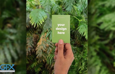 موکاپ لایه باز کارت در دست Cards Mockup