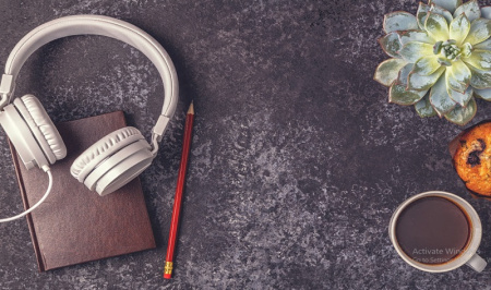 تصویر پس زمینه هدفون