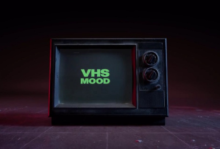 پروژه پریمیر عناوین و لوگو با افکت VHS تلویزیون قدیمی