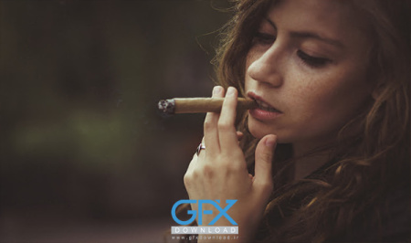 عکس سیگار کشیدن دختر