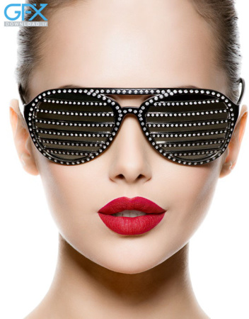 عکس فشن دختر زیبا با عینک