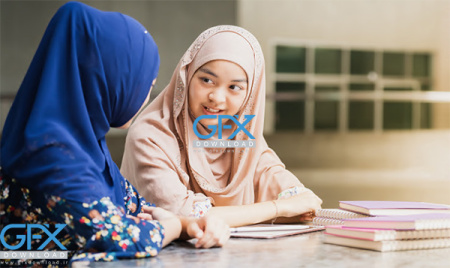 عکس دانش آموز دختر با حجاب