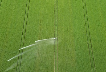 دانلود فوتیج آبیاری زمین کشاورزی Irrigation For Agriculture