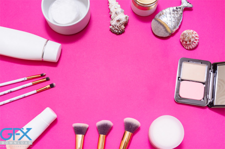 عکس لوازم آرایشی دخترانه صورتی