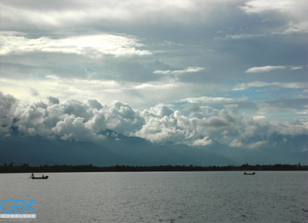 عکس آسمان ابری سیاه