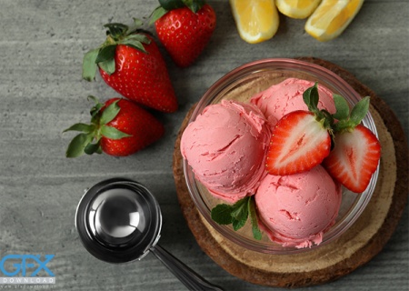 عکس بستنی توت فرنگی با کیفیت