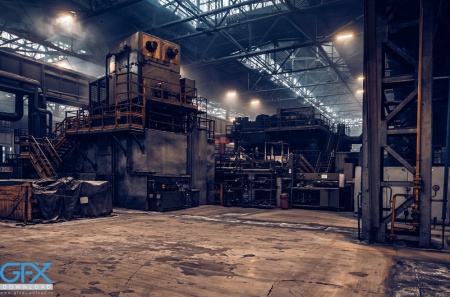 عکس صنعتی با کیفیت بالا از ماشین‌آلات کارخانه