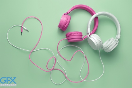 دانلود عکس هدفون با کیفیت چاپی برای استفاده در مجلات و کاتالوگ‌ها