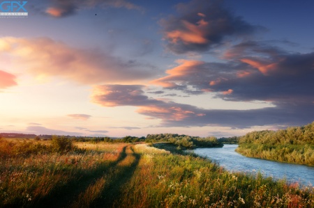 تصویر منظره بسیار رویایی و جالب کنار رودخانه