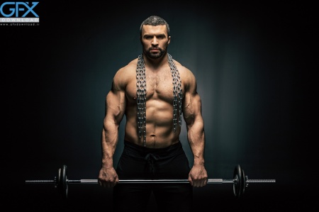 صویر ورزشی فیتنس برای استفاده در بنر تبلیغاتی