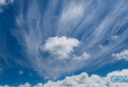 عکس ابر طبیعی با جزئیات واضح و رنگ‌های واقعی