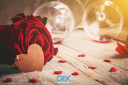 عکس‌های عاشقانه و رمانتیک با رزولوشن بالا مناسب برای چاپ