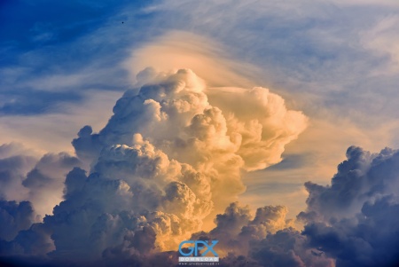 عکس ابر طبیعی و آرامش‌بخش برای طراحی پوستر و بنر