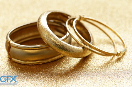 عکس انگشتر طلا با کیفیت بالا مناسب چاپ و طراحی تبلیغاتی