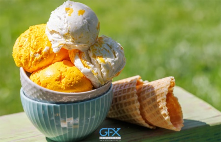 تصویر بستنی اسکوپی انبه و وانیلی با وضوح بالا