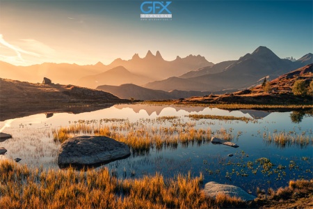تصویر افقی طبیعت با منظره کوهستان