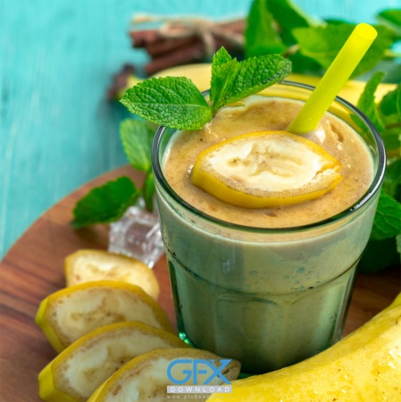 عکس شیر موز برای طراحی تبلیغات محصولات غذایی